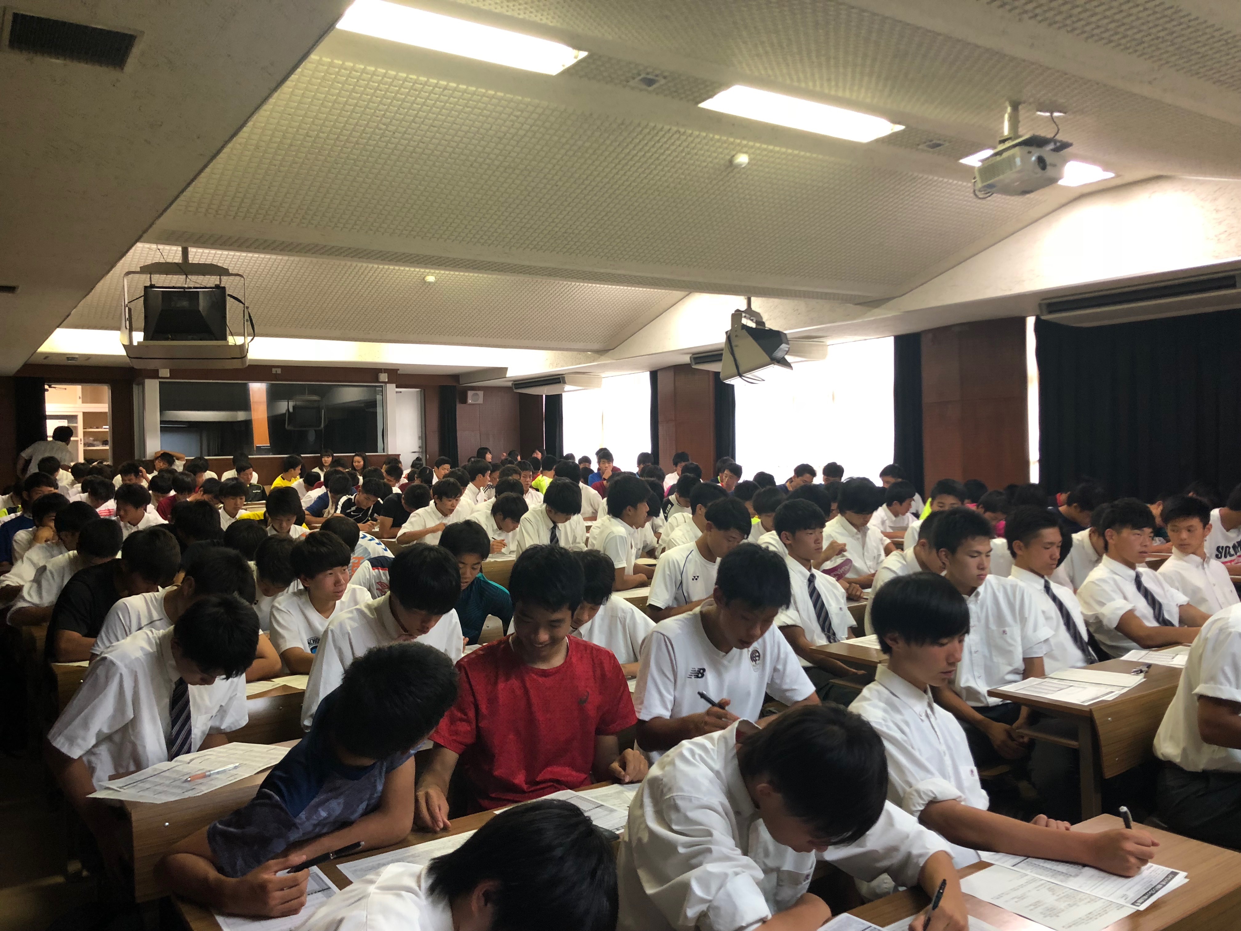 本日は久御山高校へ 株式会社おもれい 高校生の部活フェスを全国に広げる会社